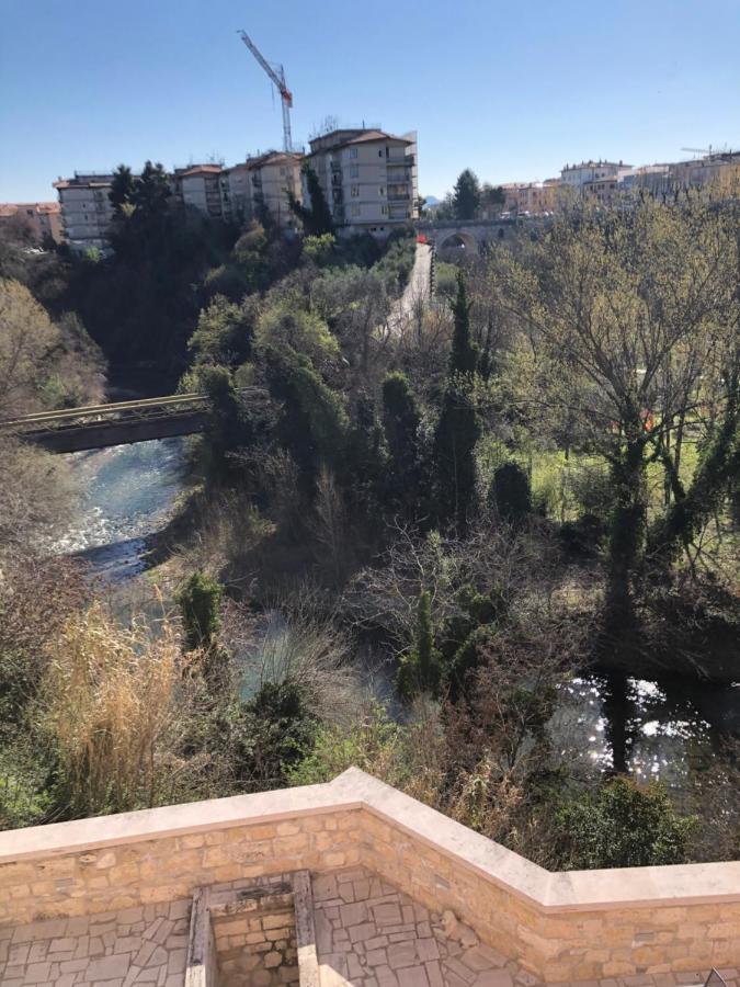 La Casa Sul Fiume Ascoli Piceno Exterior foto
